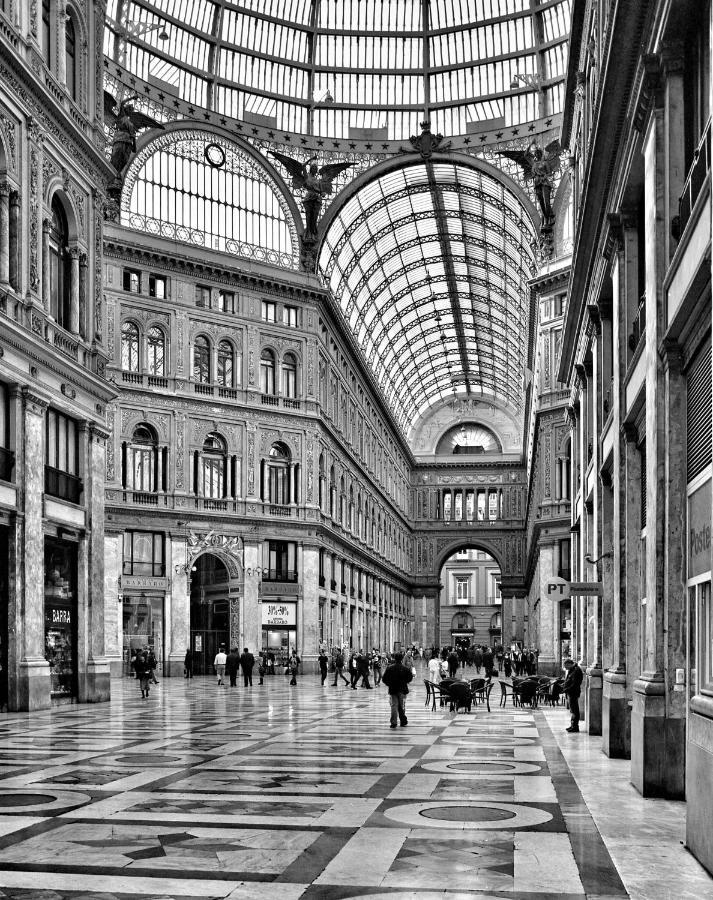 Grande & Caratteristico Dietro La Cattedrale 나폴리 외부 사진